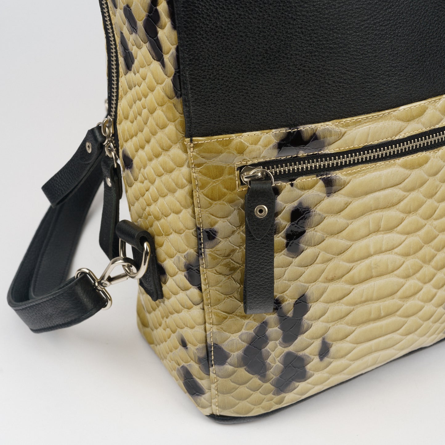 Mochila – animal print tipo piton verde e preto