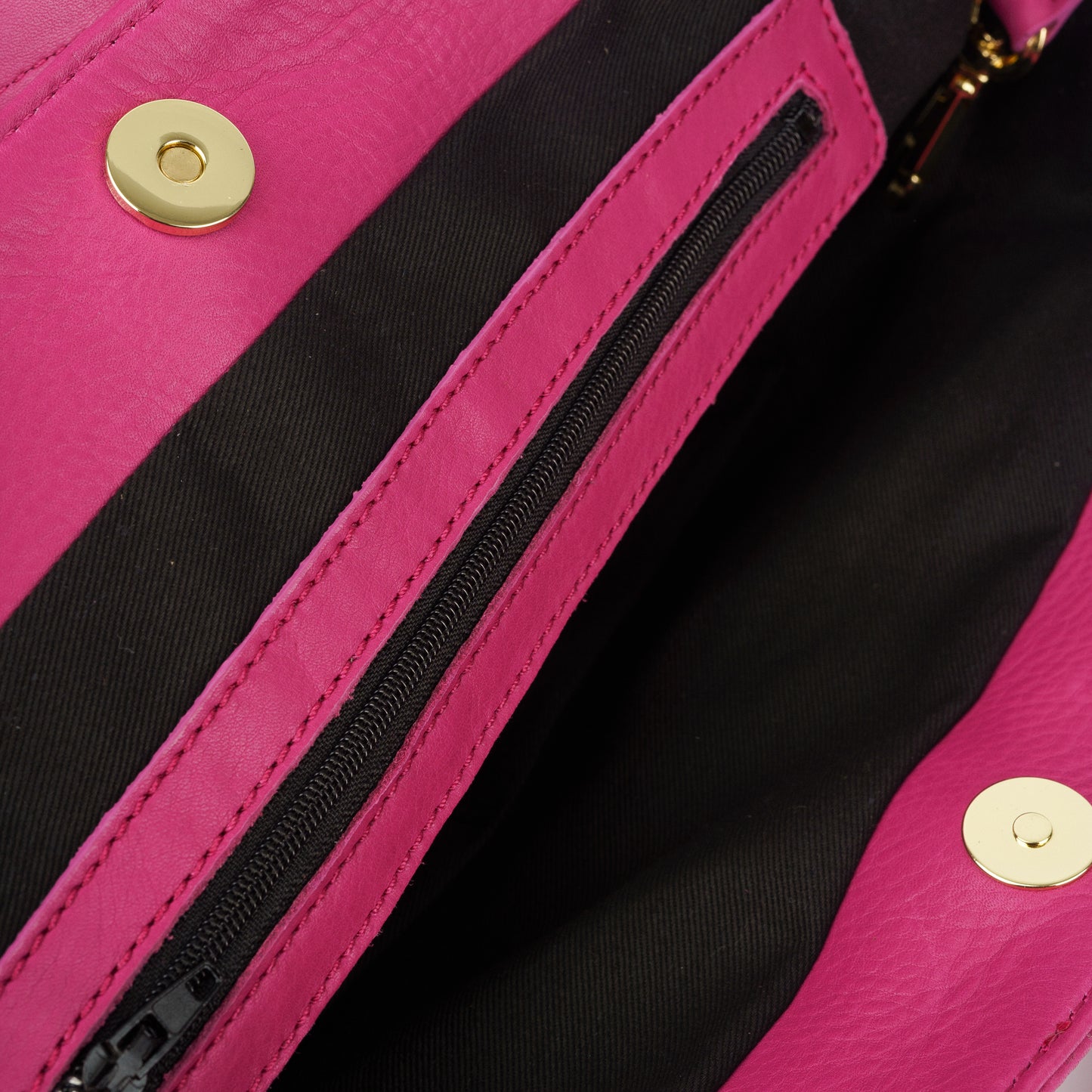 Mala em pele cor pink