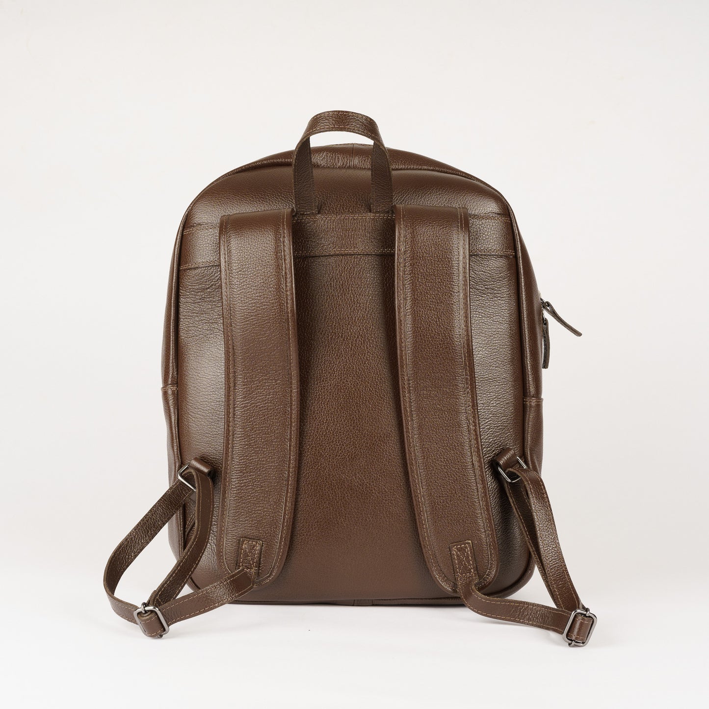 Mochila em pele marron