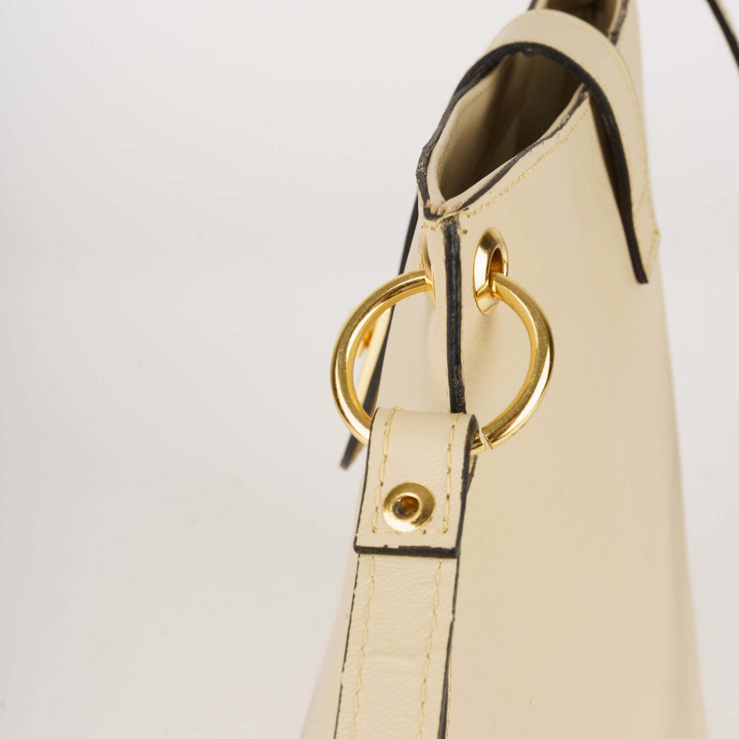 Mala off white